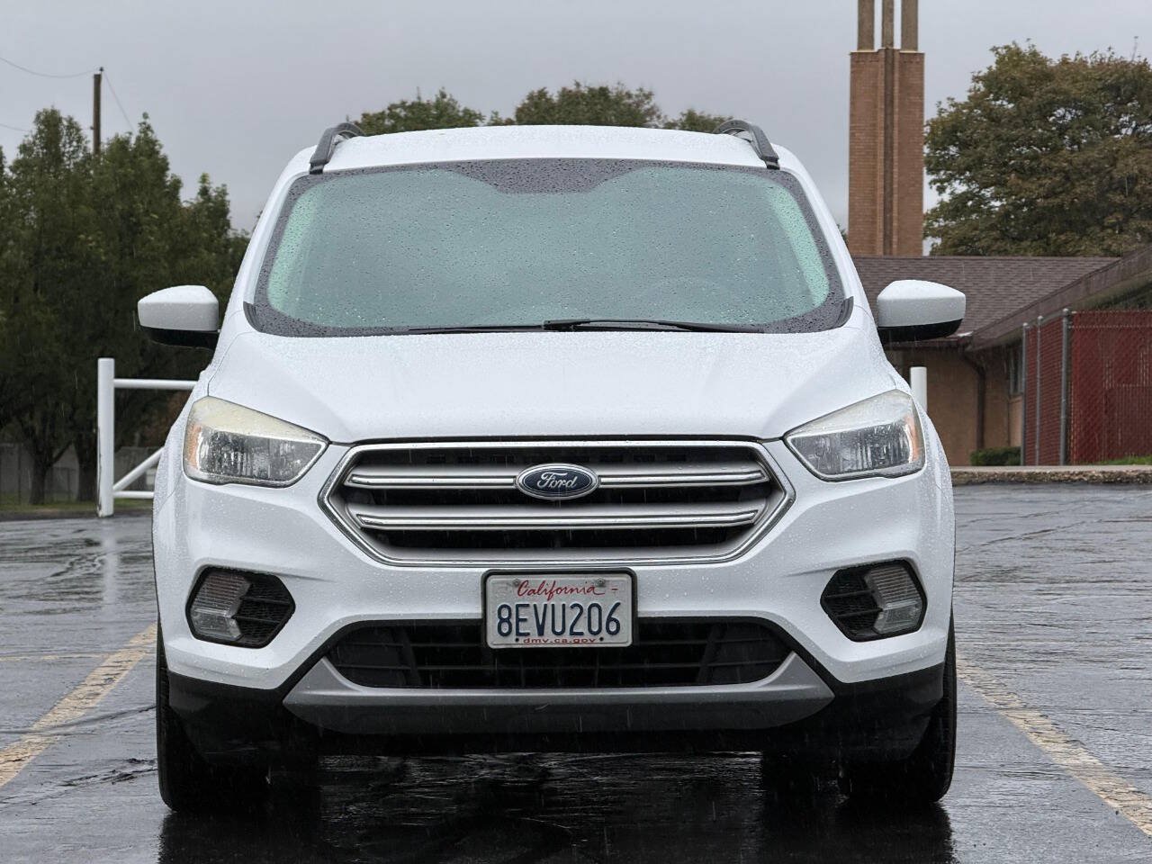 Used 2018 Ford Escape SE FWD image 9