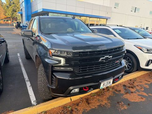 Used 2021 Chevrolet Silverado 1500 LT Trail Boss w/ Convenience Package II image 4