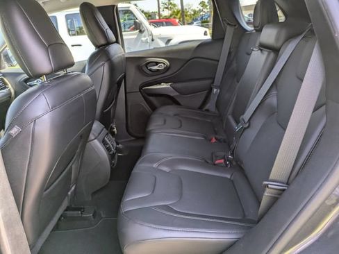 Certified 2020 Jeep Cherokee Limited FWD image 10