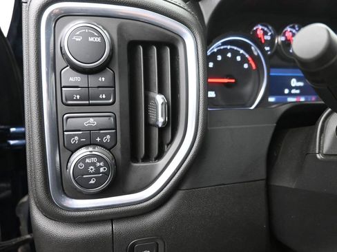 Used 2021 Chevrolet Silverado 2500 LT image 20