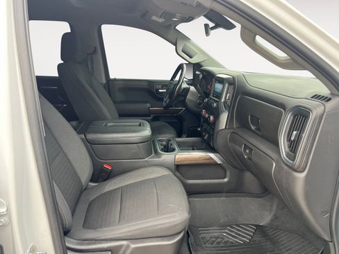 Used 2021 Chevrolet Silverado 1500 LT Trail Boss w/ LPO, Dark Essentials Package AWD/4WD image 15