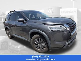 Used 2022 Nissan Pathfinder SV FWD video 2