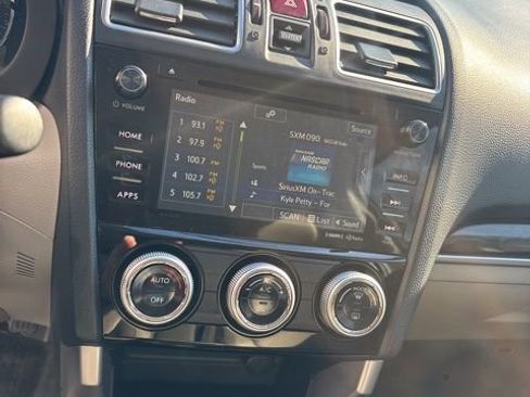 Used 2017 Subaru Forester 2.5i Limited w/ Protection Package #2 image 16