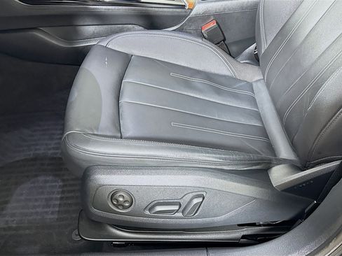 Used 2022 Audi A4 2.0T Premium image 21