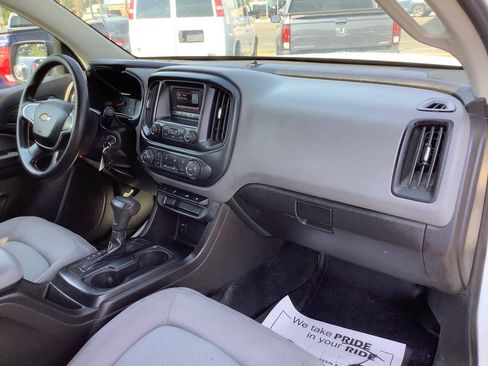 Used 2015 Chevrolet Colorado W/T w/ WT Convenience Package AWD/4WD image 32