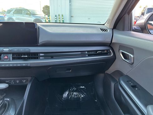 Used 2025 Kia K4 FWD image 34