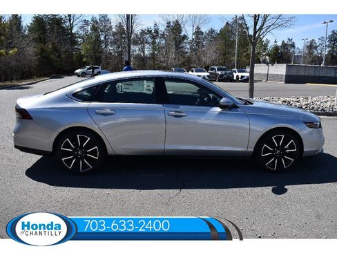 New 2026 Honda Accord Hybrid Touring image 8