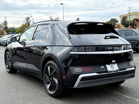 New 2025 Hyundai Ioniq 5 SEL image 5