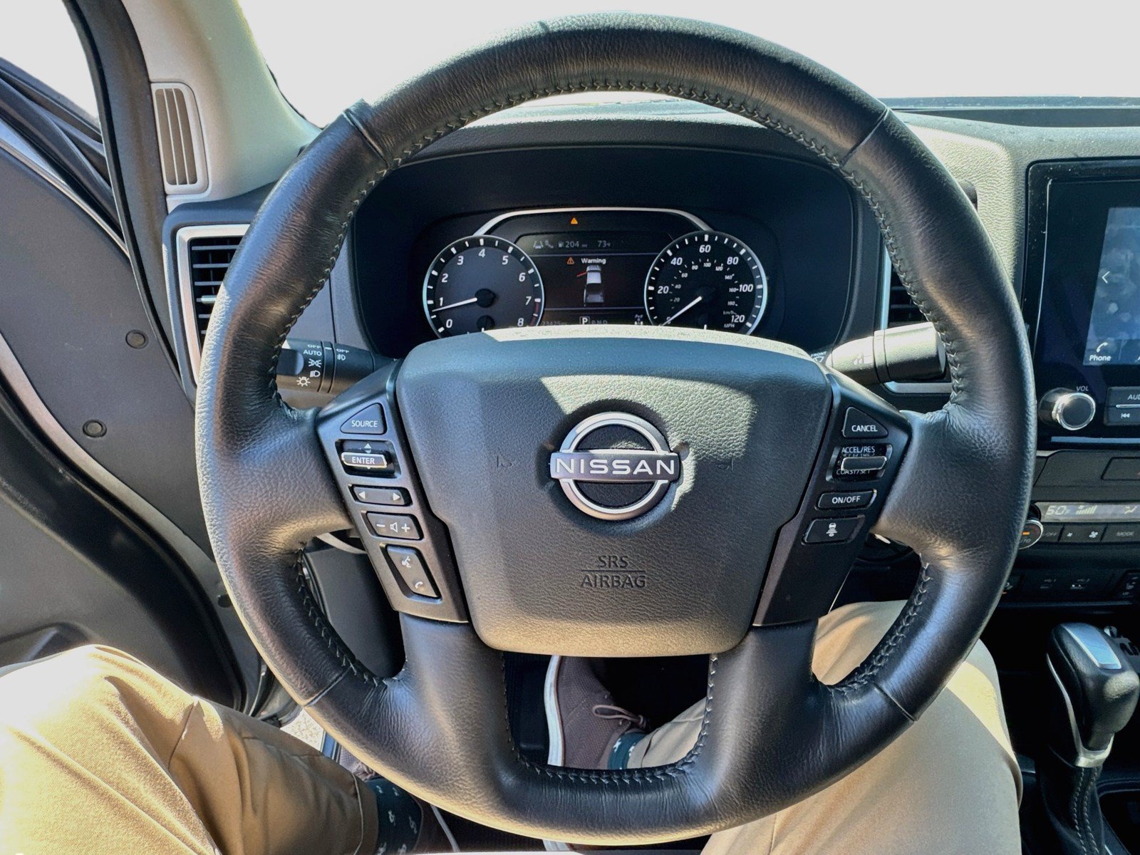 Used 2022 Nissan Frontier SV AWD/4WD image 11