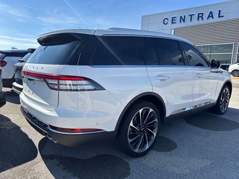 Used 2024 Lincoln Aviator Reserve w/ Equipment Group 201A image 13