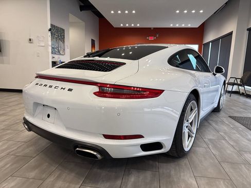 Used 2019 Porsche 911 Carrera 4 w/ Sportdesign Package image 8