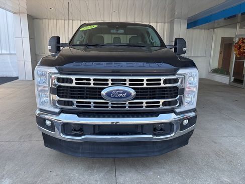 Used 2023 Ford F250 XLT image 2