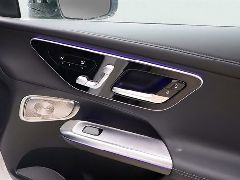 Certified 2025 Mercedes-Benz GLC 43 AMG 4MATIC Coupe image 17