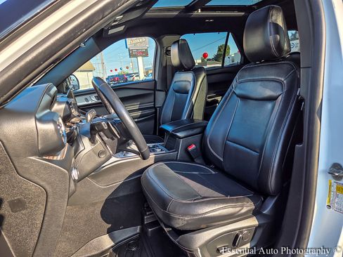 Used 2020 Ford Explorer Limited image 7
