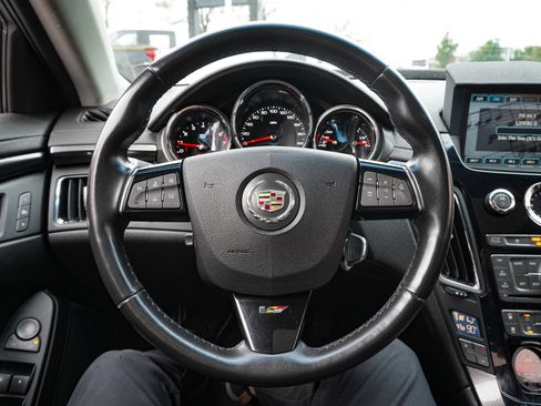 Used 2011 Cadillac CTS V image 18