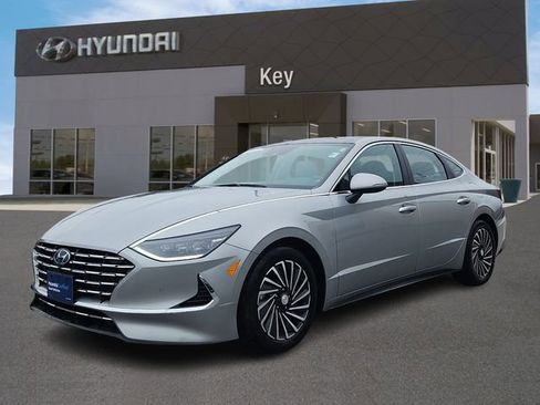 Certified 2023 Hyundai Sonata Limited FWD image 6