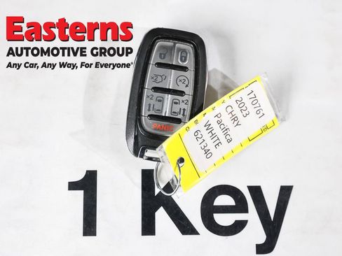 Used 2023 Chrysler Pacifica Touring-L FWD image 25