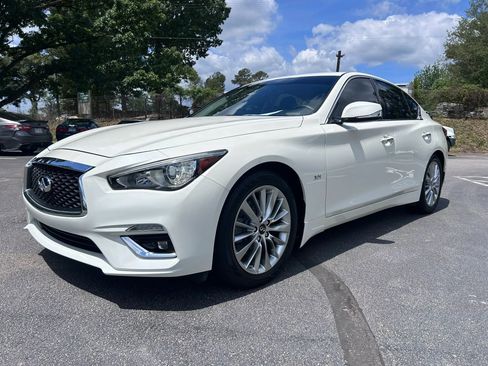 Used 2019 INFINITI Q50 Luxe w/ Essential Package (3.0T Luxe) RWD image 10