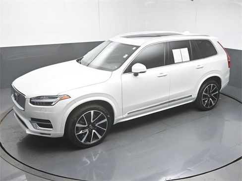 Used 2023 Volvo XC90 B6 Plus w/ Protection Package image 49
