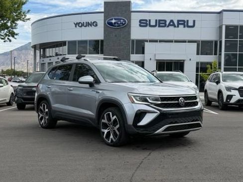 Used 2022 Volkswagen Taos SEL AWD/4WD image 1