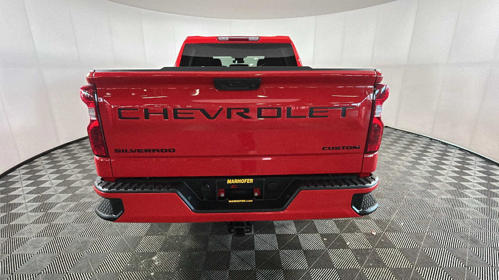 Used 2026 Chevrolet Silverado 1500 Custom w/ Turbomax Blackout Package RWD image 4