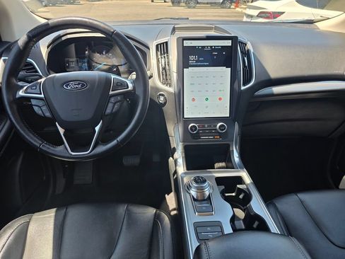 Used 2022 Ford Edge Titanium AWD/4WD image 17