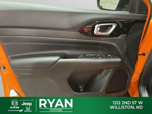 New 2026 Jeep Compass Latitude AWD/4WD image 36