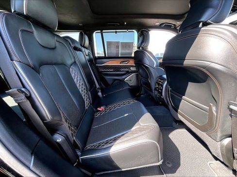Used 2022 Jeep Grand Cherokee Summit AWD/4WD image 16