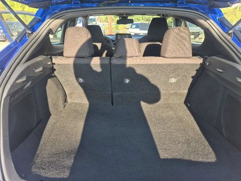 Used 2019 Toyota C-HR XLE FWD image 20