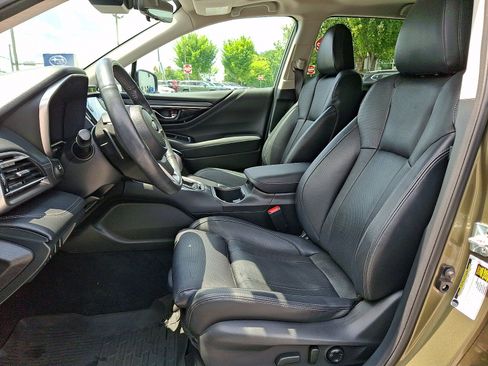 Used 2023 Subaru Outback Touring AWD/4WD image 12