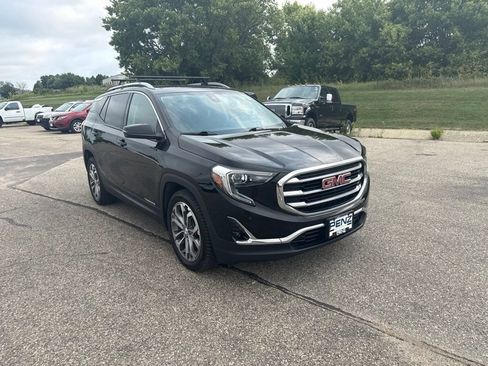 Used 2019 GMC Terrain SLT w/ Preferred Package AWD/4WD image 3