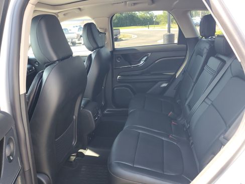 New 2025 Lincoln Corsair Reserve w/ Equipment Group 202A image 26