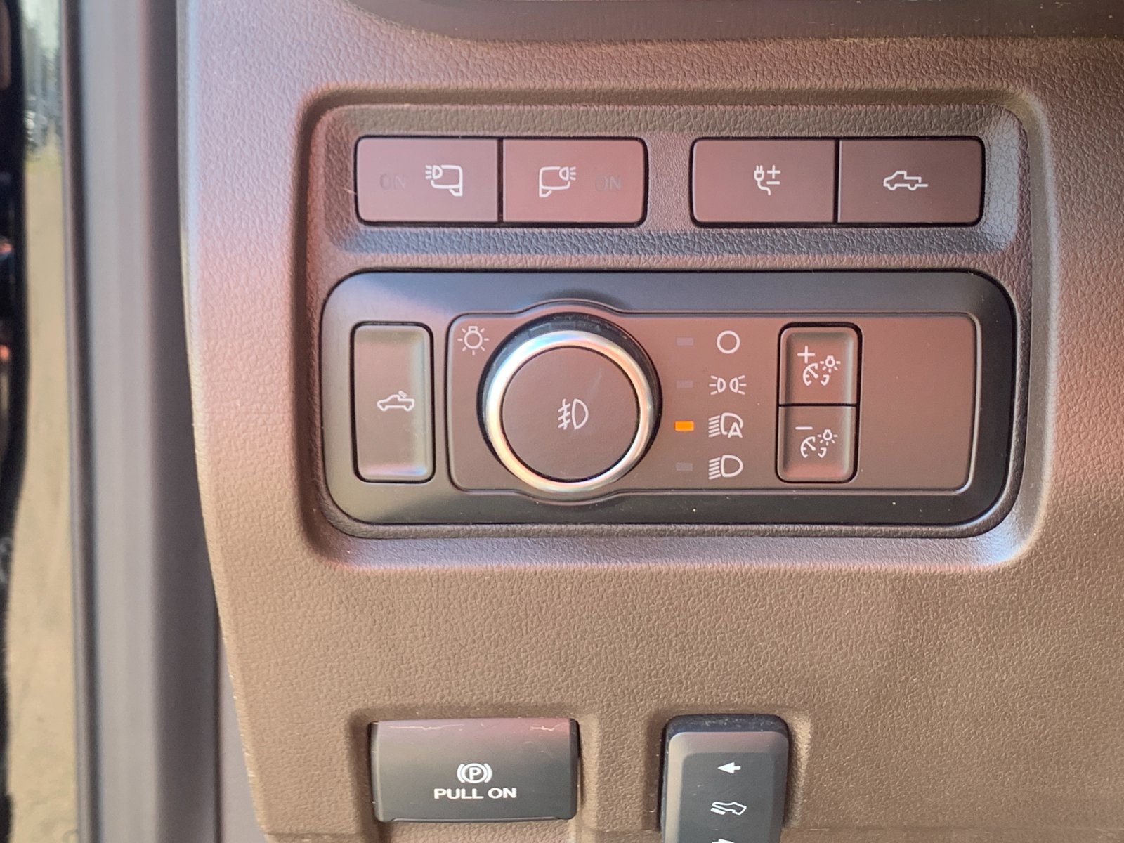 Used 2023 Ford F450 King Ranch w/ Chrome Package AWD/4WD image 33