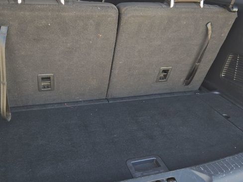 Used 2022 Ford Explorer XLT image 12