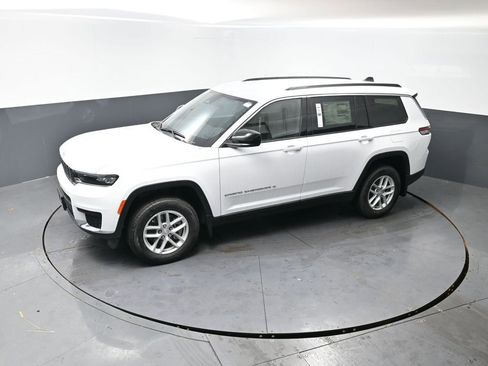 New 2026 Jeep Grand Cherokee L Laredo w/ Trailer Tow Package image 31