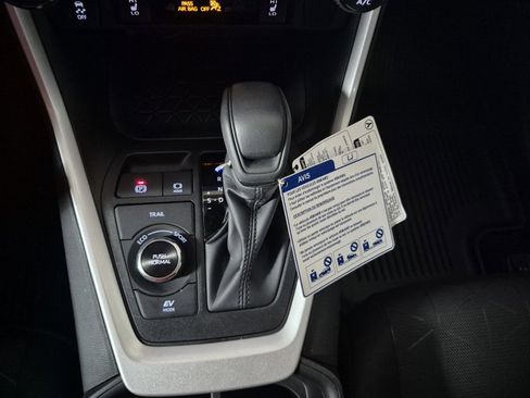 New 2025 Toyota RAV4 XLE image 25