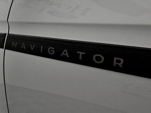 New 2026 Lincoln Navigator L Black Label AWD/4WD image 23