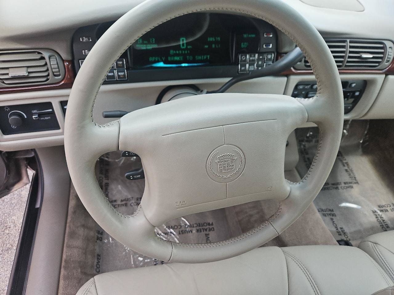 Used 1998 Cadillac De Ville FWD image 22