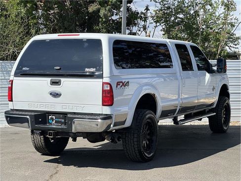 Used 2015 Ford F350 Lariat w/ Lariat Interior Package AWD/4WD image 10