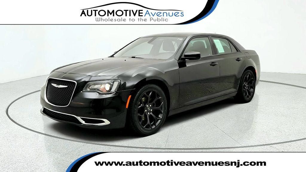 Used 2020 Chrysler 300 Touring w/ Sport Appearance Package RWD image 1