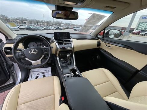 Used 2018 Lexus NX 300 FWD image 19