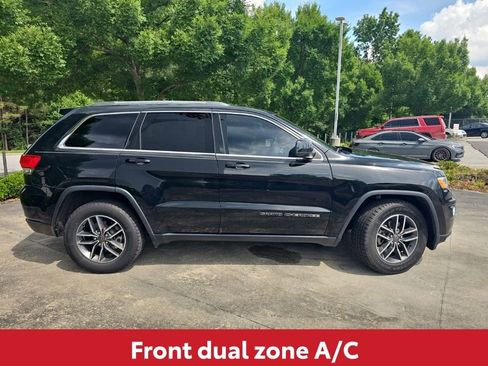 Used 2019 Jeep Grand Cherokee Laredo w/ Laredo X Package RWD image 10