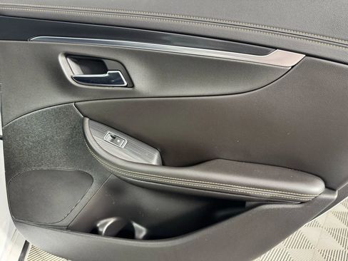 Used 2020 Chevrolet Impala LT w/ LT Convenience Package image 41