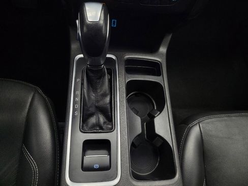 Used 2018 Ford Escape Titanium image 26