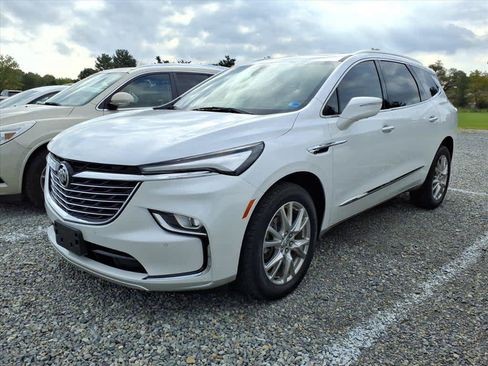 Used 2023 Buick Enclave Premium w/ Experience Buick Package FWD image 1