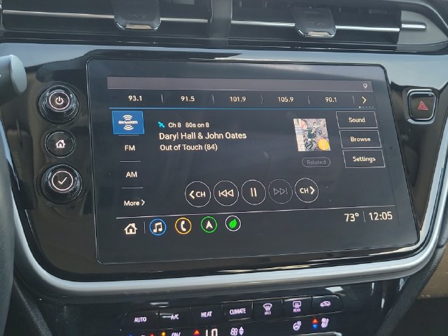 Used 2022 Chevrolet Bolt EUV Premier w/ Sun & Sound Package FWD image 25