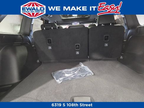 New 2025 Jeep Grand Cherokee Limited image 21