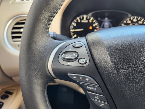 Used 2018 Nissan Pathfinder Platinum FWD image 30