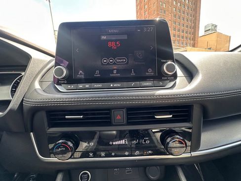 Certified 2023 Nissan Rogue SV FWD image 21