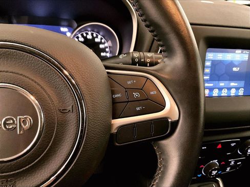 Used 2019 Jeep Compass Latitude w/ Popular Equipment Group AWD/4WD image 18